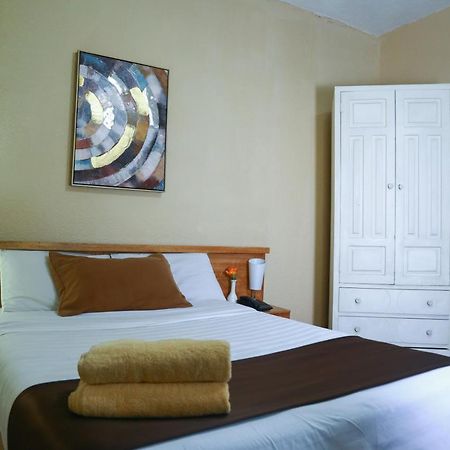 Hostal Loro Verde Quito Eksteriør bilde