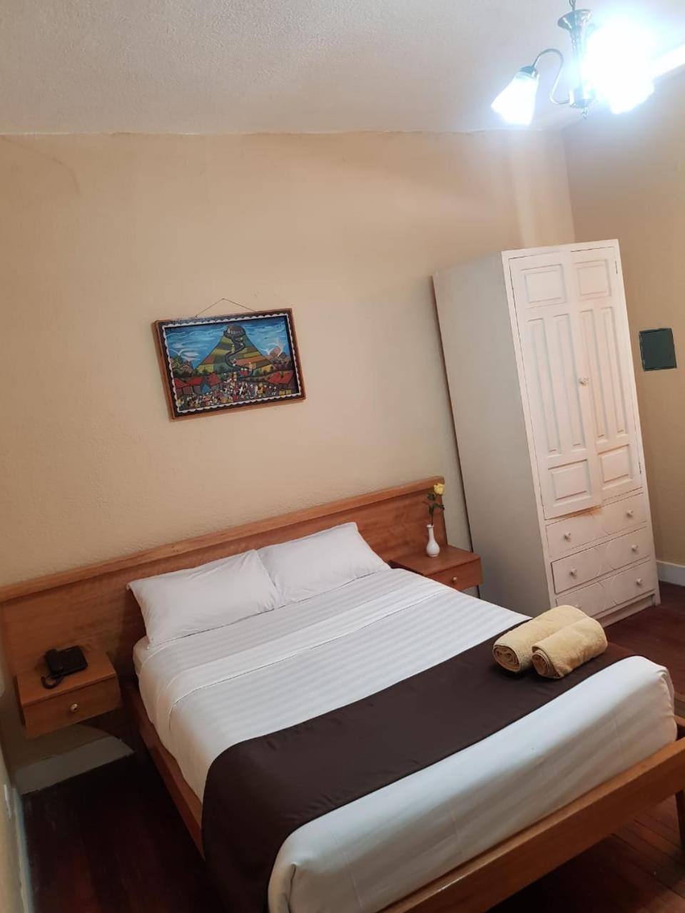 Hostal Loro Verde Quito Eksteriør bilde