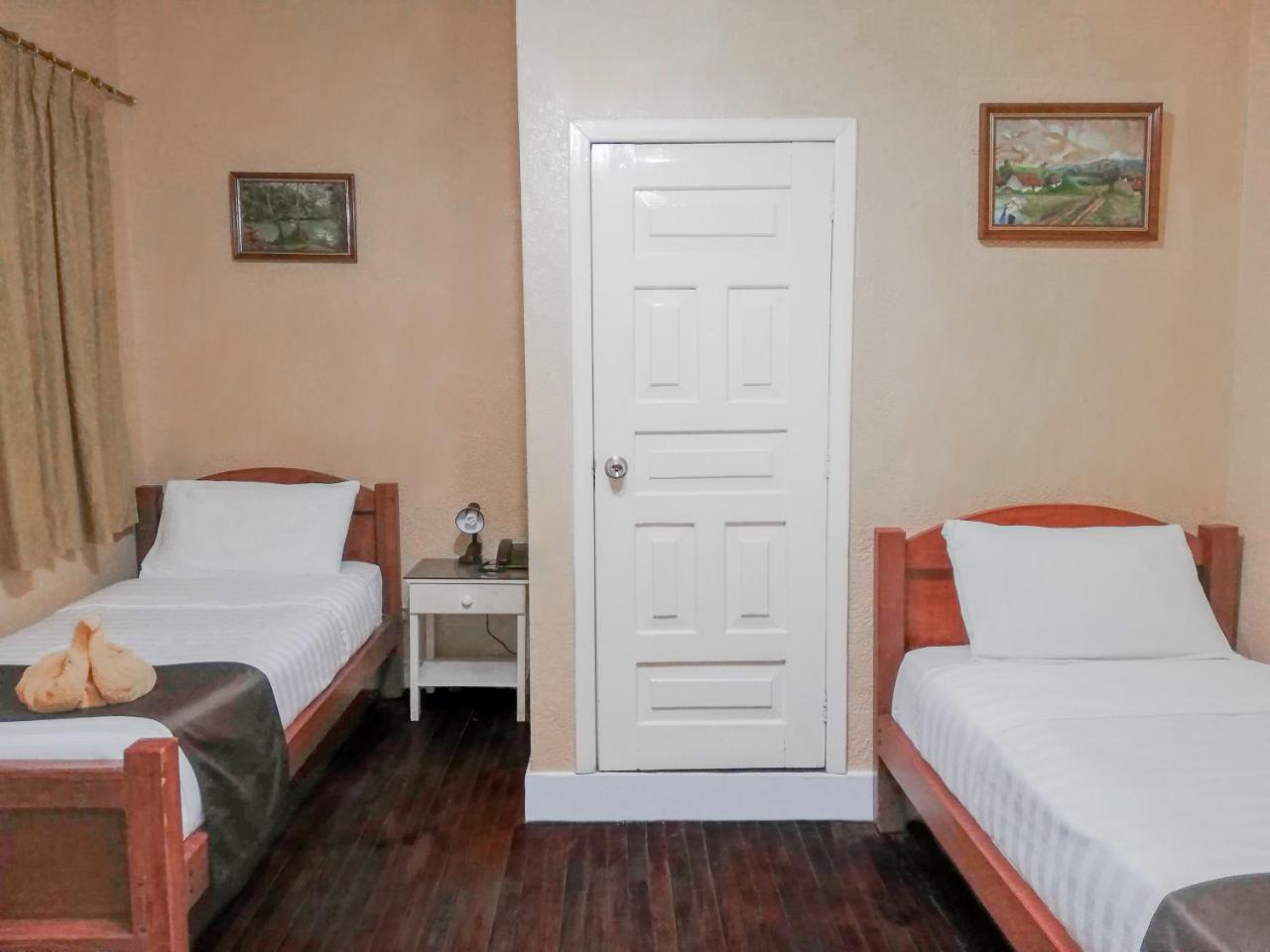 Hostal Loro Verde Quito Eksteriør bilde