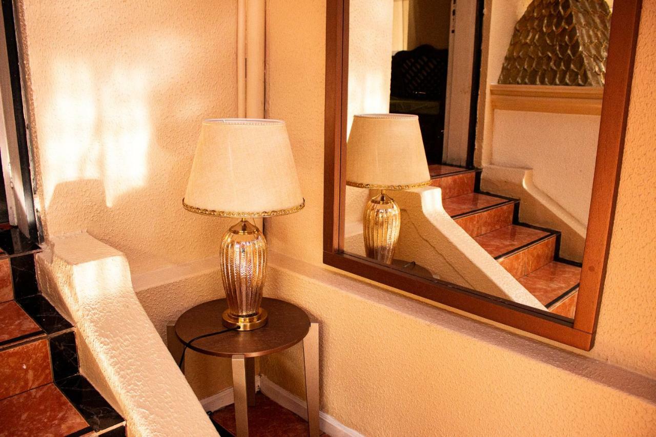 Hostal Loro Verde Quito Eksteriør bilde