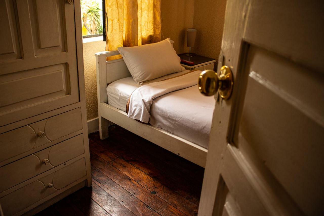 Hostal Loro Verde Quito Eksteriør bilde
